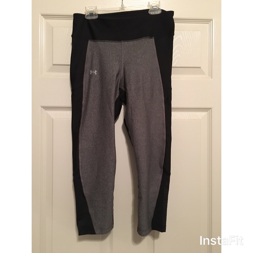 ❗️NWOT❗️ Under Armour Capri Cropped Leggings